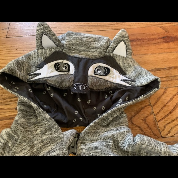 Gray Fox Zip Up Hoodie with Cozy Pockets and “Claws” on the sleeves!- NWOT - Picture 3 of 8